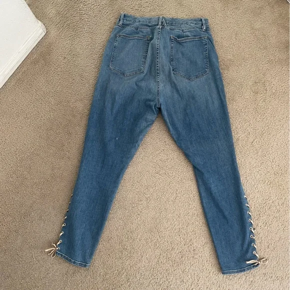 {Good American} Good Legs Women's Lace Side Skinny Jeans - Picture 6 of 11